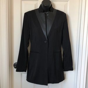 NWT. Women’s. Small. Black lined blazer